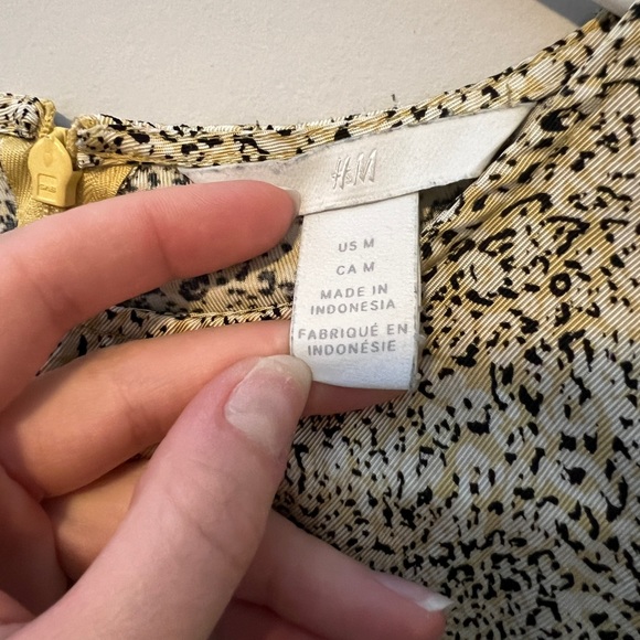 H&M Long Sleeve Printed Shirt - Picture 6 of 7